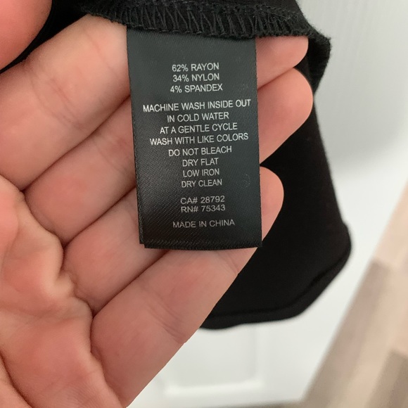 New without tags black tunic top by Tahari size S - Picture 4 of 6